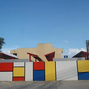 Hotel V